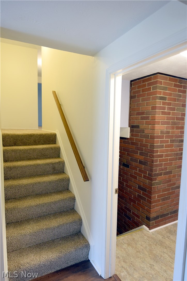 2160 Howland Wilson Road Northeast Warren, OH 44484 - Photo 12 of 32 Gallery Image 12