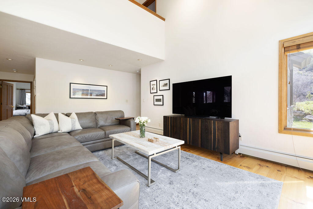 190 Remington Trail Edwards, CO 81632 - Photo 17 of 44 2604_190_remington_interior_living_b