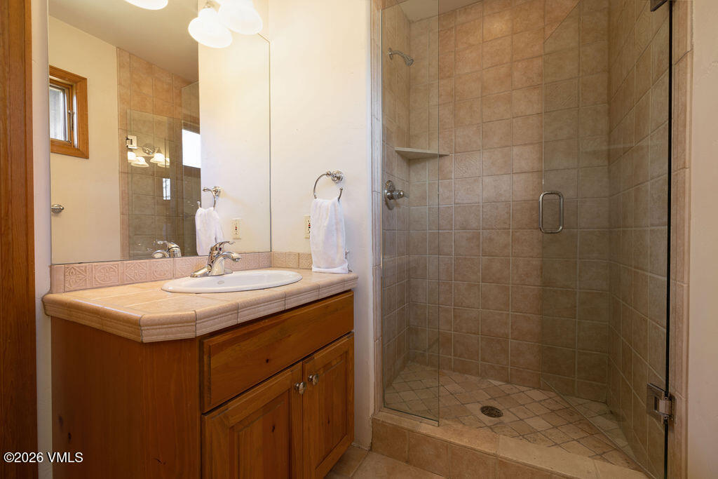 190 Remington Trail Edwards, CO 81632 - Photo 25 of 44 2604_190_remington_interior_bath02