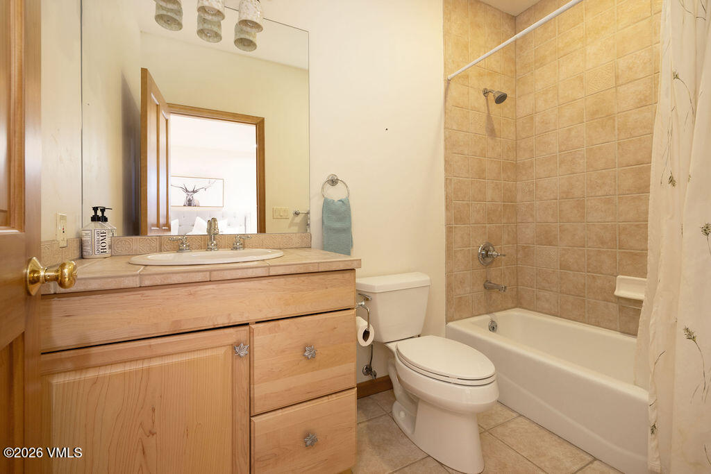 190 Remington Trail Edwards, CO 81632 - Photo 34 of 44 2604_190_remington_interior_bath03