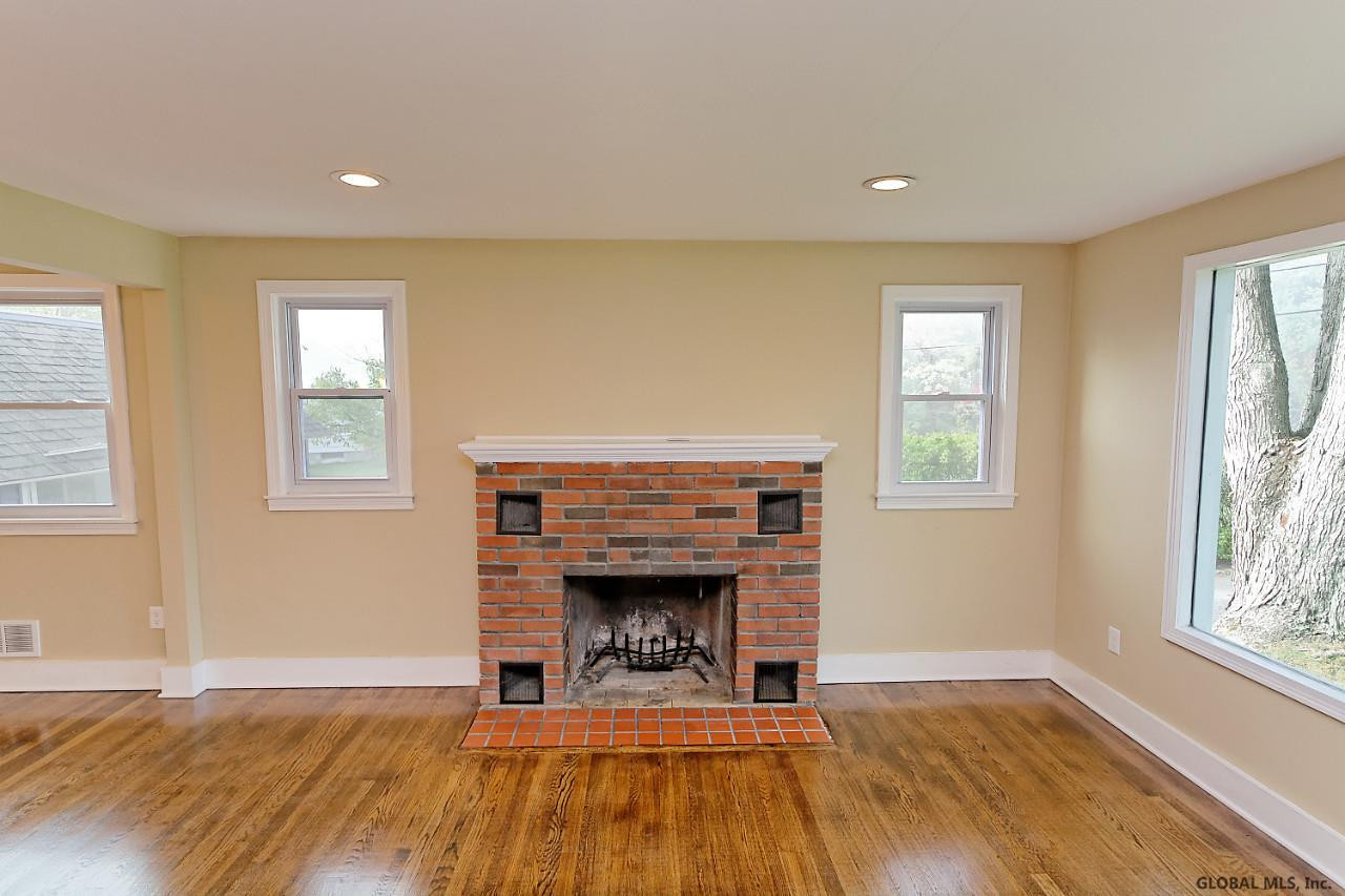 86 Spring Road Glenville, NY 12302 - Photo 6 of 19 Photo 6