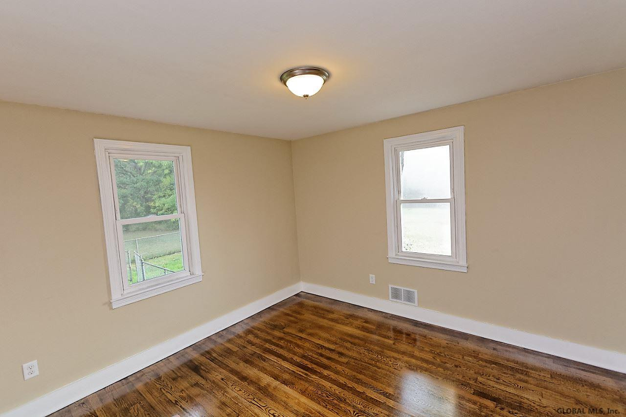 86 Spring Road Glenville, NY 12302 - Photo 7 of 19 Photo 7