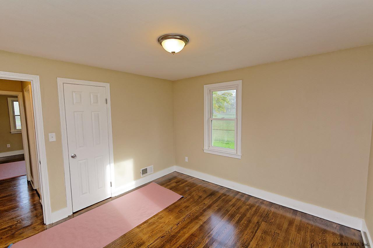 86 Spring Road Glenville, NY 12302 - Photo 8 of 19 Photo 8