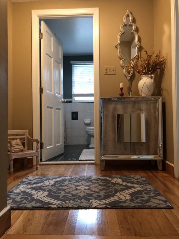 196 Chandler Road Andover, MA 01810 - Photo 13 of 22 Gallery Image 13