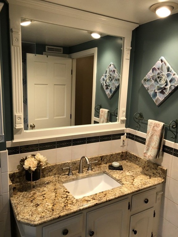 196 Chandler Road Andover, MA 01810 - Photo 16 of 22 Gallery Image 16