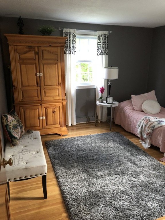 196 Chandler Road Andover, MA 01810 - Photo 10 of 22 Gallery Image 10