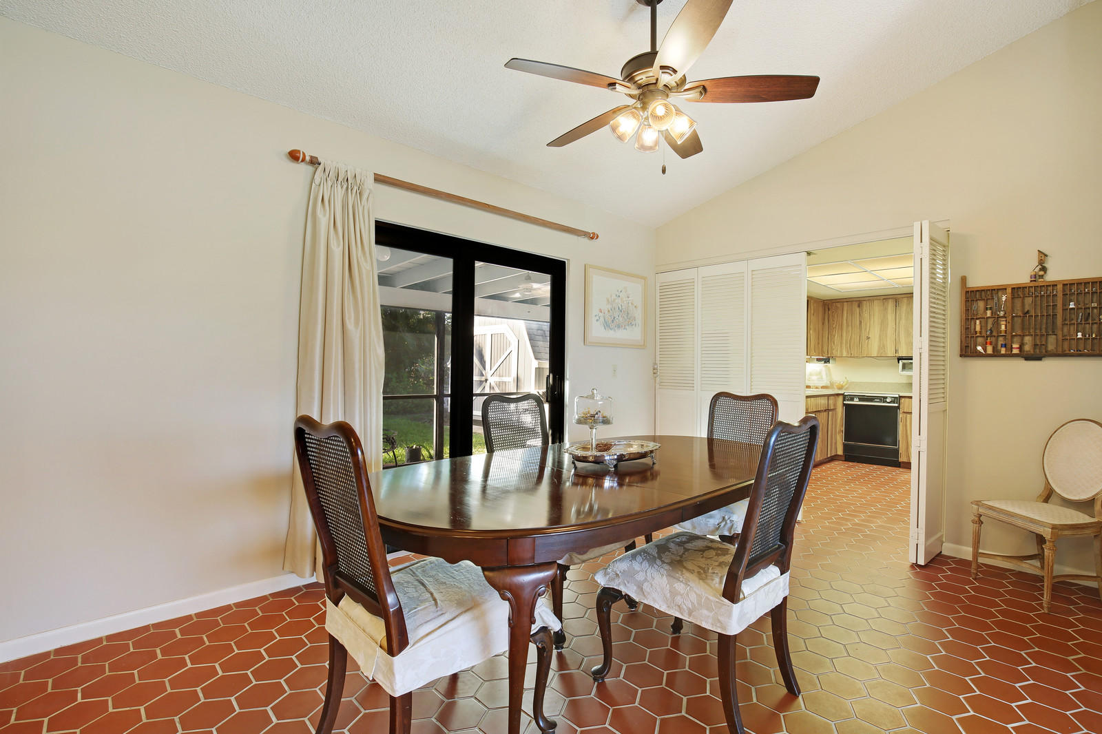 4276 Mediterranean Road Lake Worth, FL 33461 - Photo 6 of 20 Dining Room
