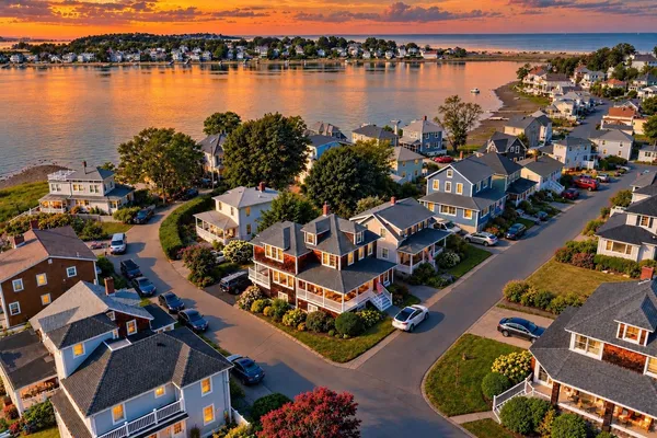 $1,250,000 | 1 Old Colony Road, Hull, MA 02045