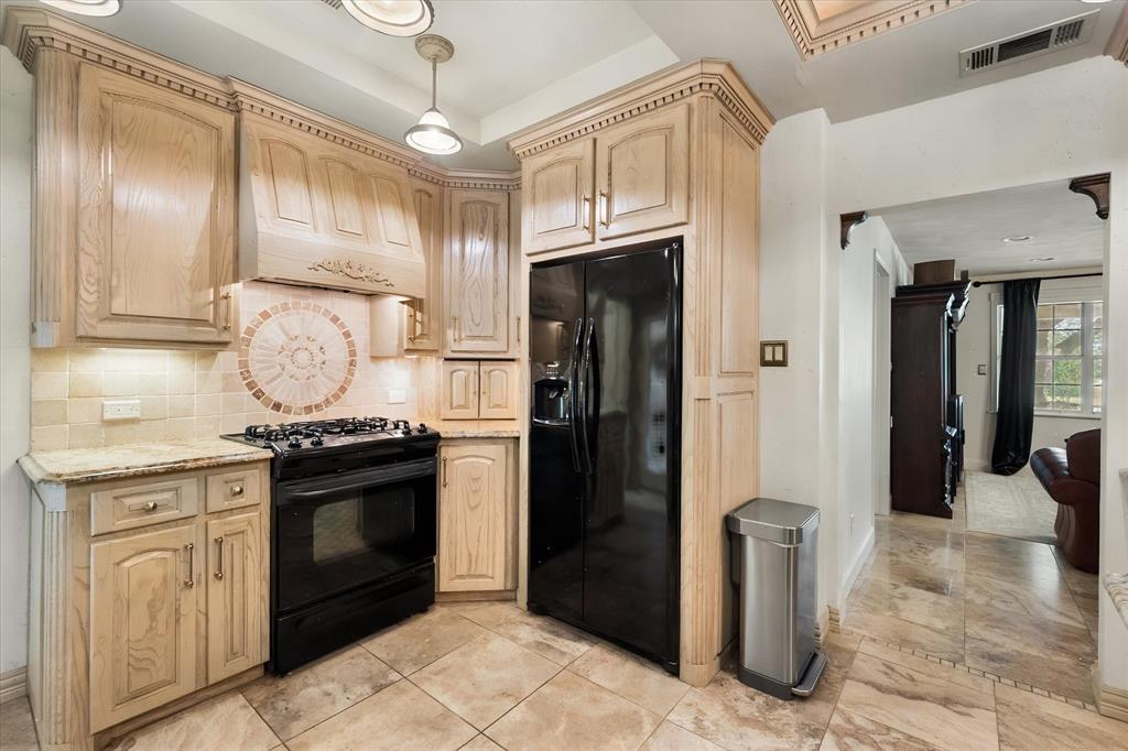 1814 Robbins Road Athens, TX 75751 - Photo 8 of 38 Gallery Image 8