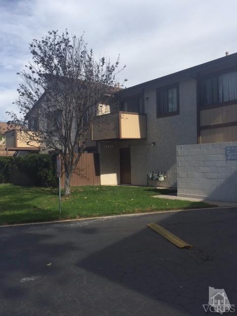 5154 Longfellow Way Oxnard, CA 93033 - Photo 2 of 12 Additional Photo