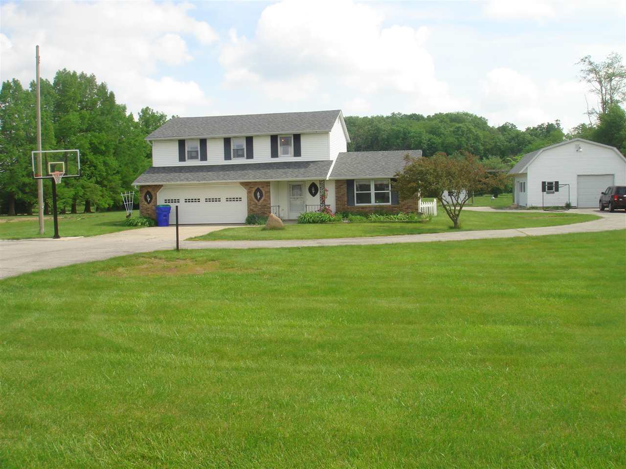 9128 Ernst Road Fort Wayne, IN 46809 - Photo 1 of 23