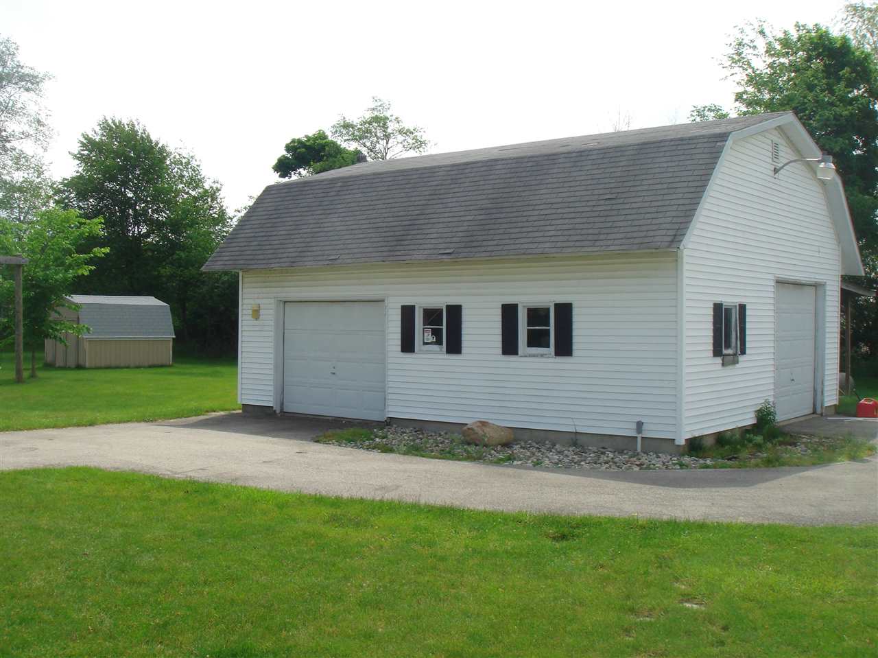 9128 Ernst Road Fort Wayne, IN 46809 - Photo 7 of 23