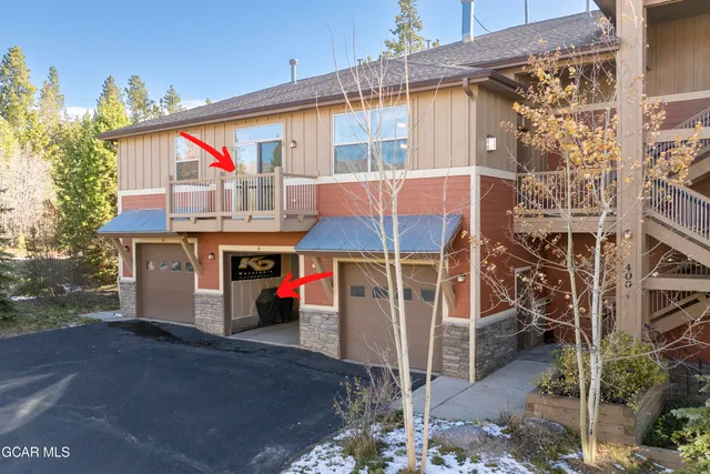 a view of a house with a garage