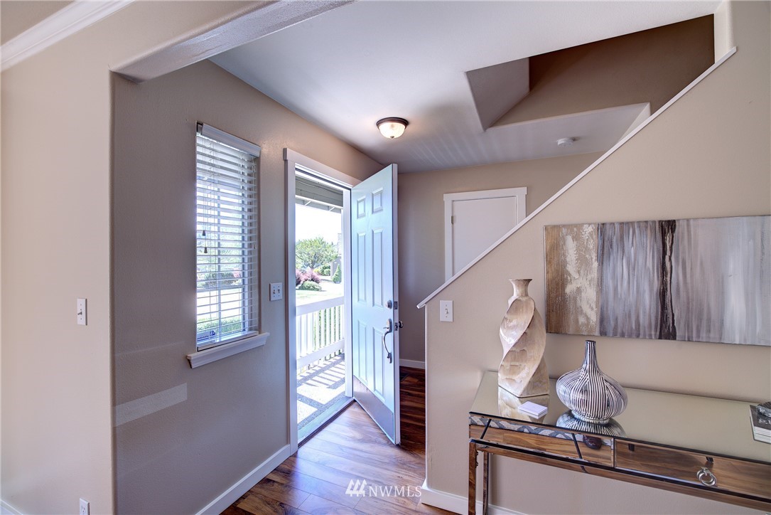 12220 Northeast 169th Street Bothell, WA 98011 - Photo 2 of 24 Gallery Image 2
