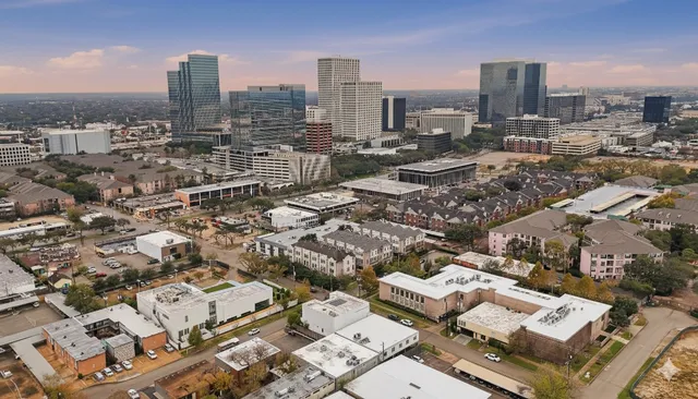 a picture of city view