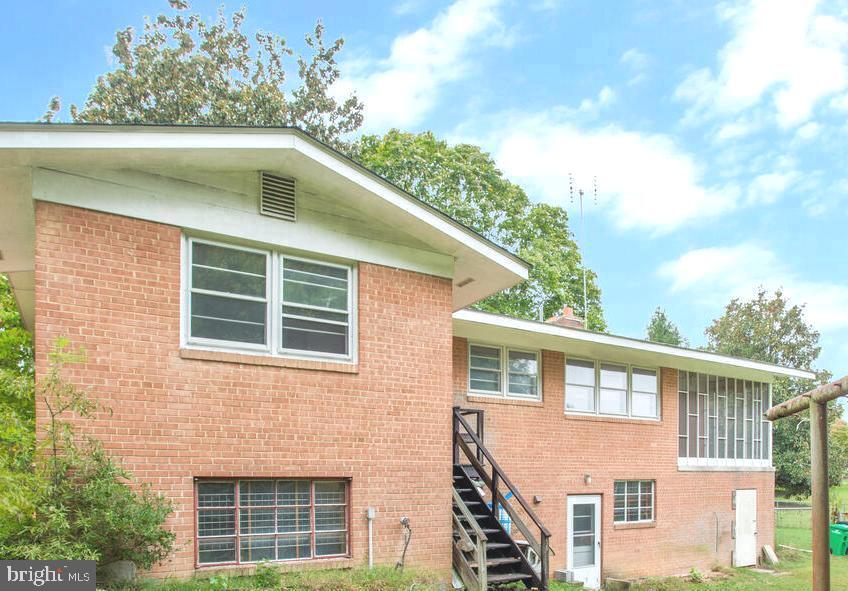 7805 Woodyard Road Clinton, MD 20735 - Photo 2 of 24 Gallery Image 2