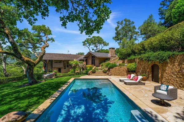 $12,950,000 | 126 Winding Way, Ross, CA 94957