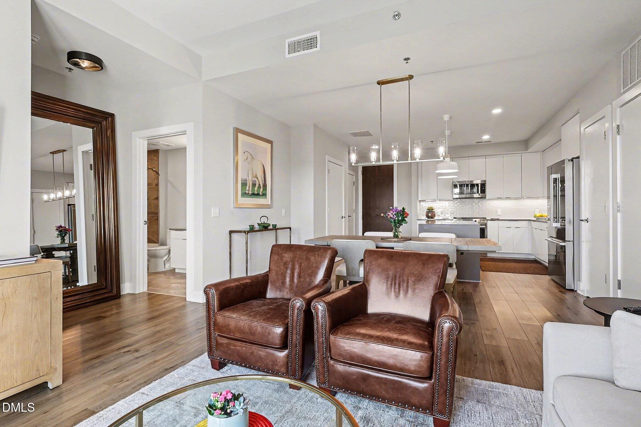 214 Hunt Street, Unit 710 Durham, NC 27701 - Photo 11 of 36 026_file_7059