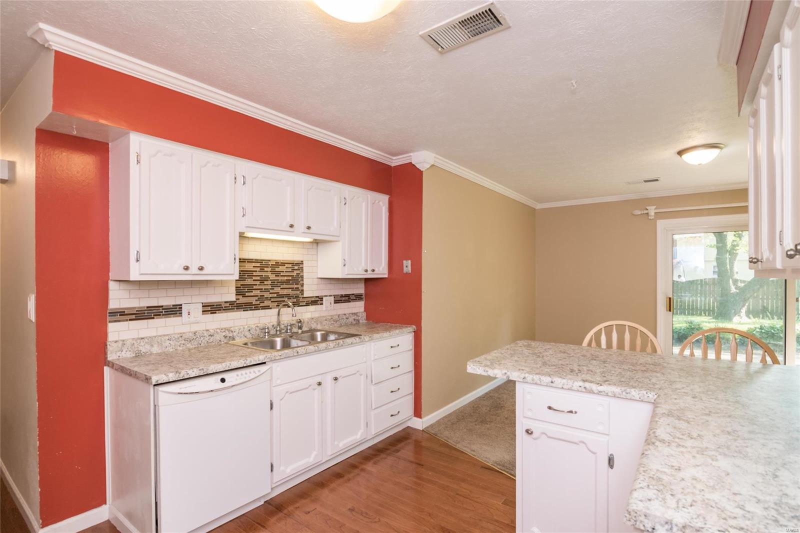 3212 Mill Springs Road Belleville, IL 62221 - Photo 9 of 30 Gallery Image 9