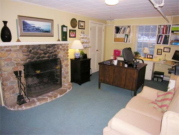 10 Lawrence Road Needham, MA 02492 - Photo 20 of 25