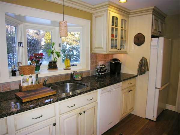 10 Lawrence Road Needham, MA 02492 - Photo 10 of 25