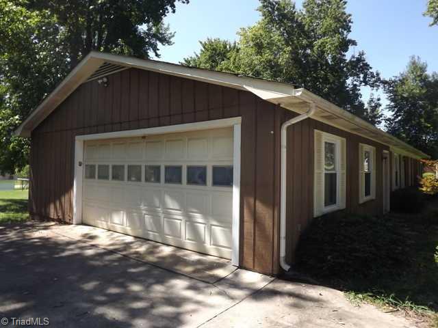 4213 Valley View Road Thomasville, NC 27360 - Photo 2 of 11 Other.