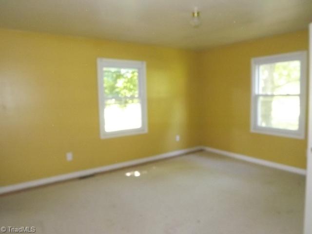4213 Valley View Road Thomasville, NC 27360 - Photo 7 of 11 1st Bedroom.