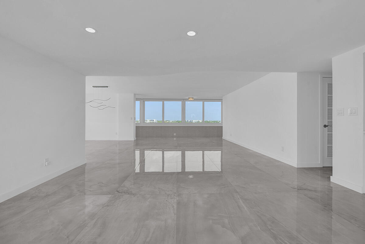 201 North Riverside Drive, Unit 802 Pompano Beach, FL 33062 - Photo 5 of 51 DSC08864