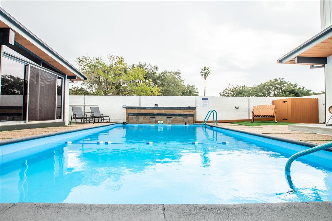 1617 Ocean Drive Corpus Christi, TX 78404 - Photo 29 of 40