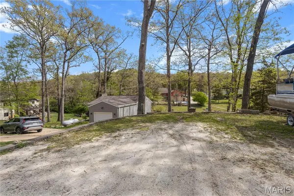 $299,999 | 210 North Lake Drive, Hillsboro, MO 63050