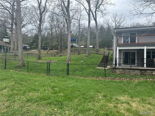 $299,999 | 210 North Lake Drive, Hillsboro, MO 63050