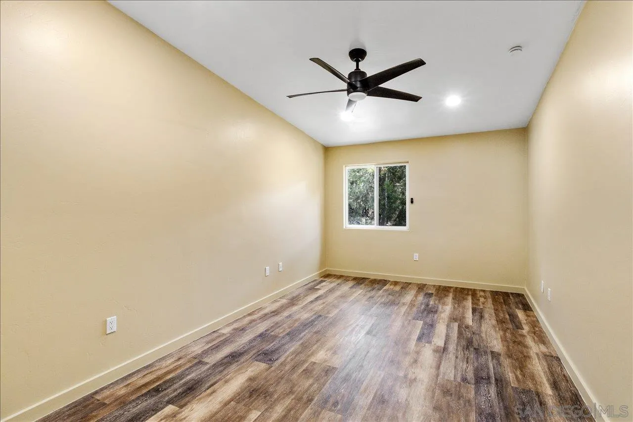 5461 Rainbow Creek Road Fallbrook, CA 92028 - Photo 15 of 36