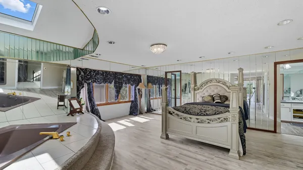 $579,000 | 12815 Seneca Drive, Palos Heights, IL 60463
