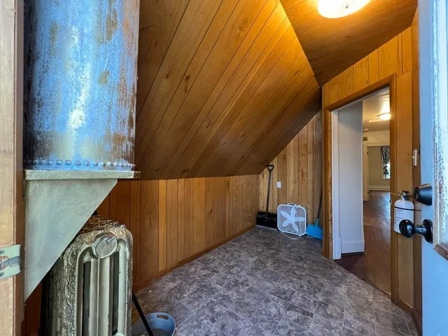 $900 | 420 1/2 Lake Shore Drive West, Ashland, WI 54806