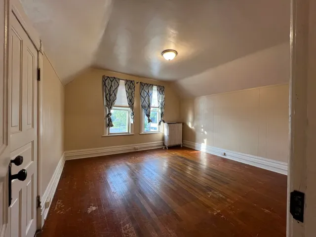 $900 | 420 1/2 Lake Shore Drive West, Ashland, WI 54806