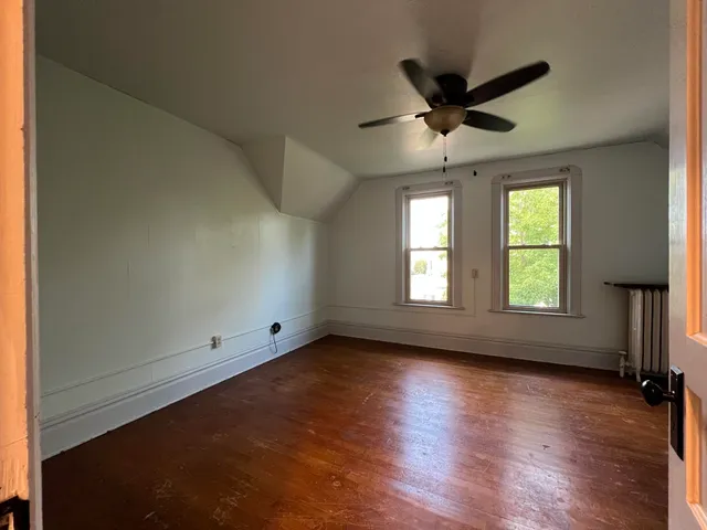 $900 | 420 1/2 Lake Shore Drive West, Ashland, WI 54806