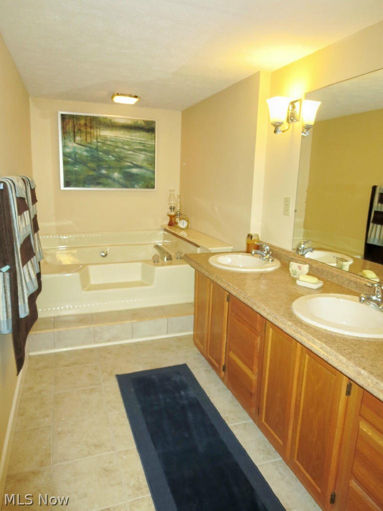 6973 Root Road North Ridgeville, OH 44039 - Photo 14 of 25