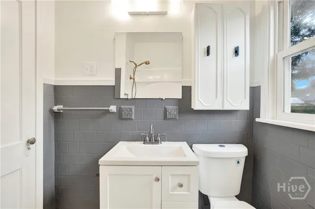 $264,900 | 2305 East 40th Street, Savannah, GA 31404