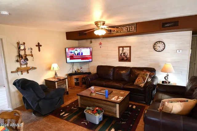 $250,000 | 653 East Border Road, Bisbee, AZ 85603