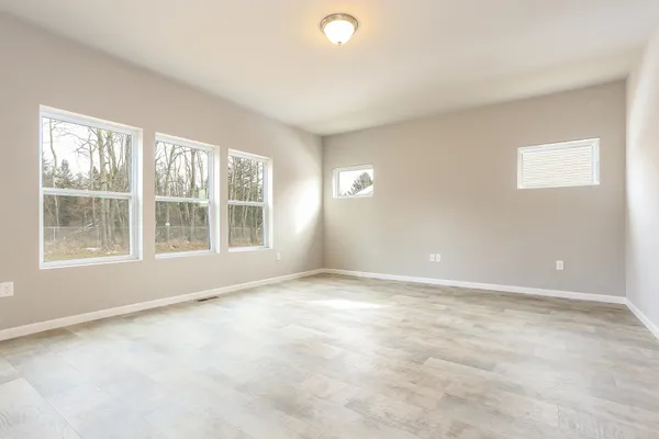 $569,900 | 3233 Railtown Road, Caledonia, MI 49316
