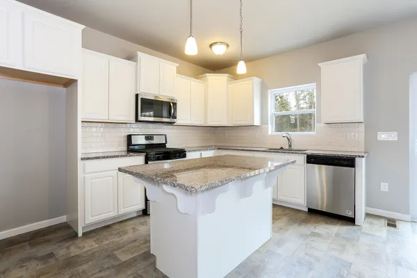 $569,900 | 3233 Railtown Road, Caledonia, MI 49316