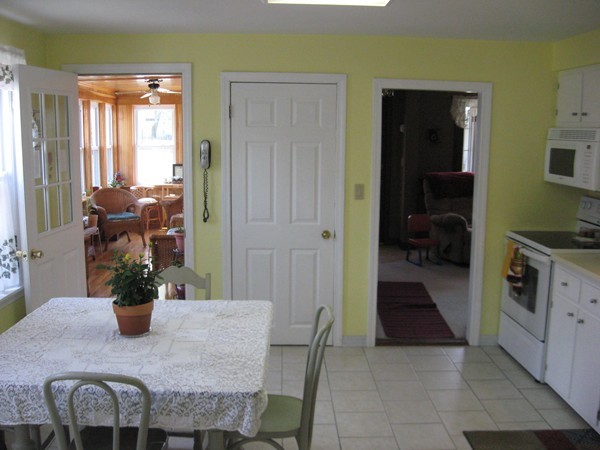 17 Walnut Street Ware, MA 01082 - Photo 6 of 30 Gallery Image 6