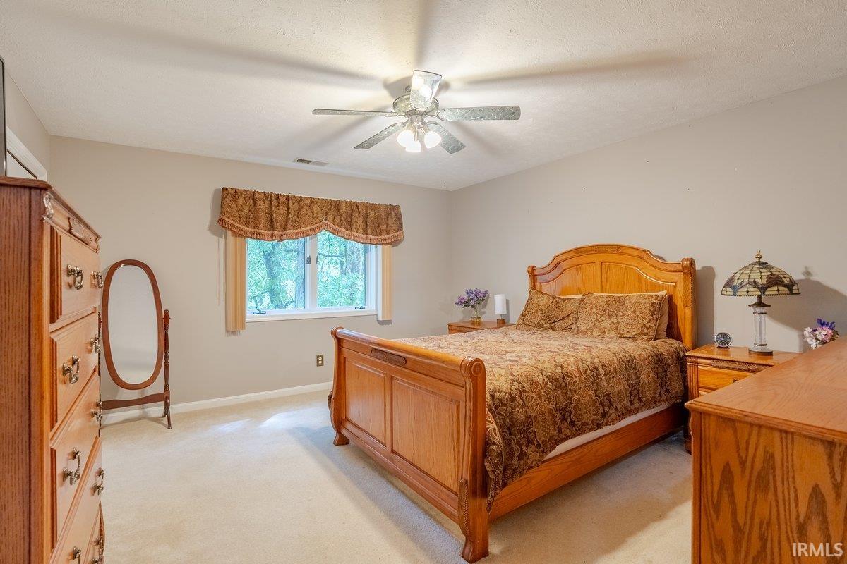 1300 North Red Bank Road Evansville, IN 47720 - Photo 16 of 29 Gallery Image 16