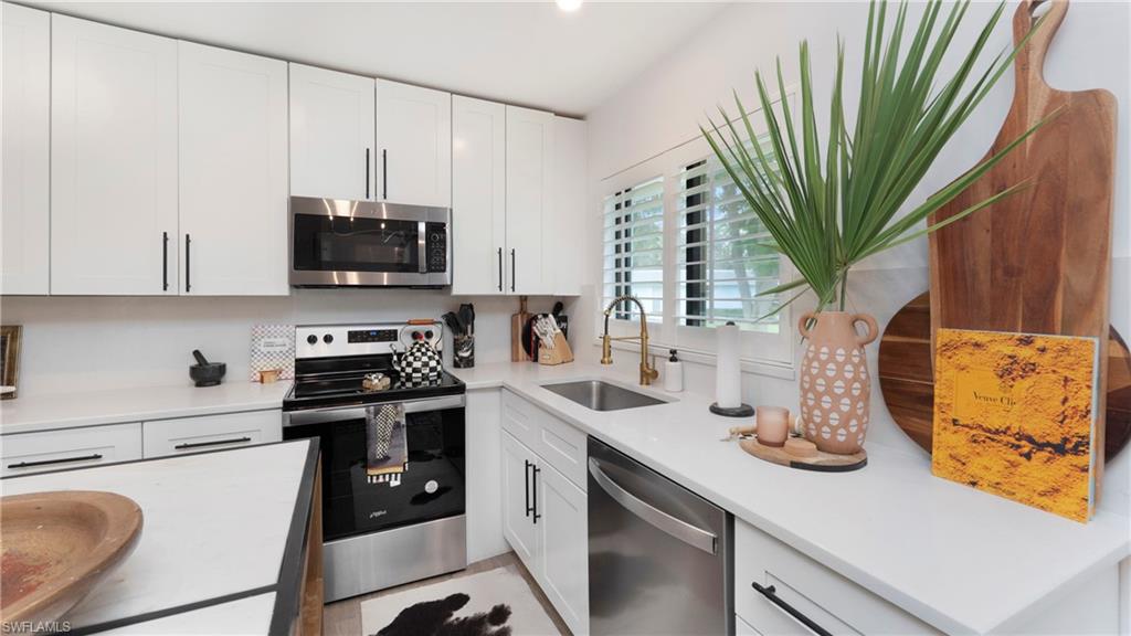 230 Georgetown Boulevard, Unit 45 Naples, FL 34112 - Photo 11 of 33