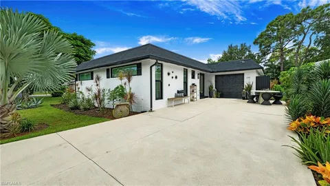 $395,000 | 230 Georgetown Boulevard, Unit 45, Naples, FL 34112