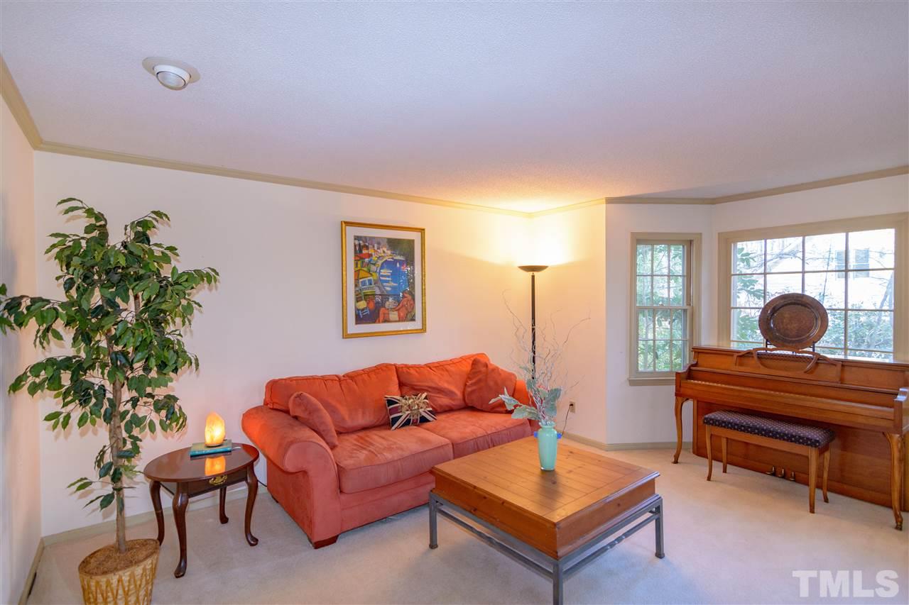 709 Lanham Place Raleigh, NC 27615 - Photo 4 of 25
