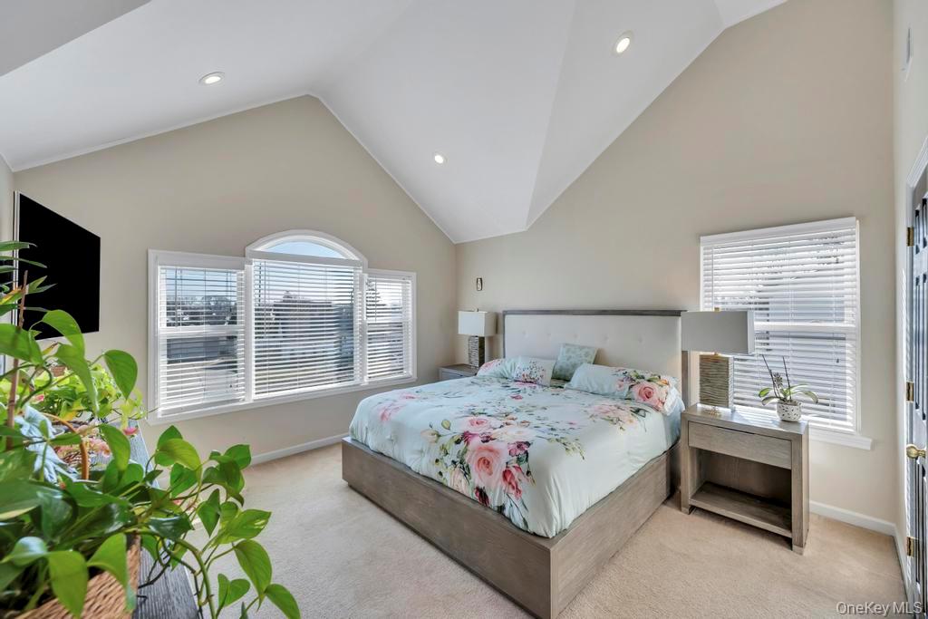 4312 Ava Road Bethpage, NY 11714 - Photo 17 of 32