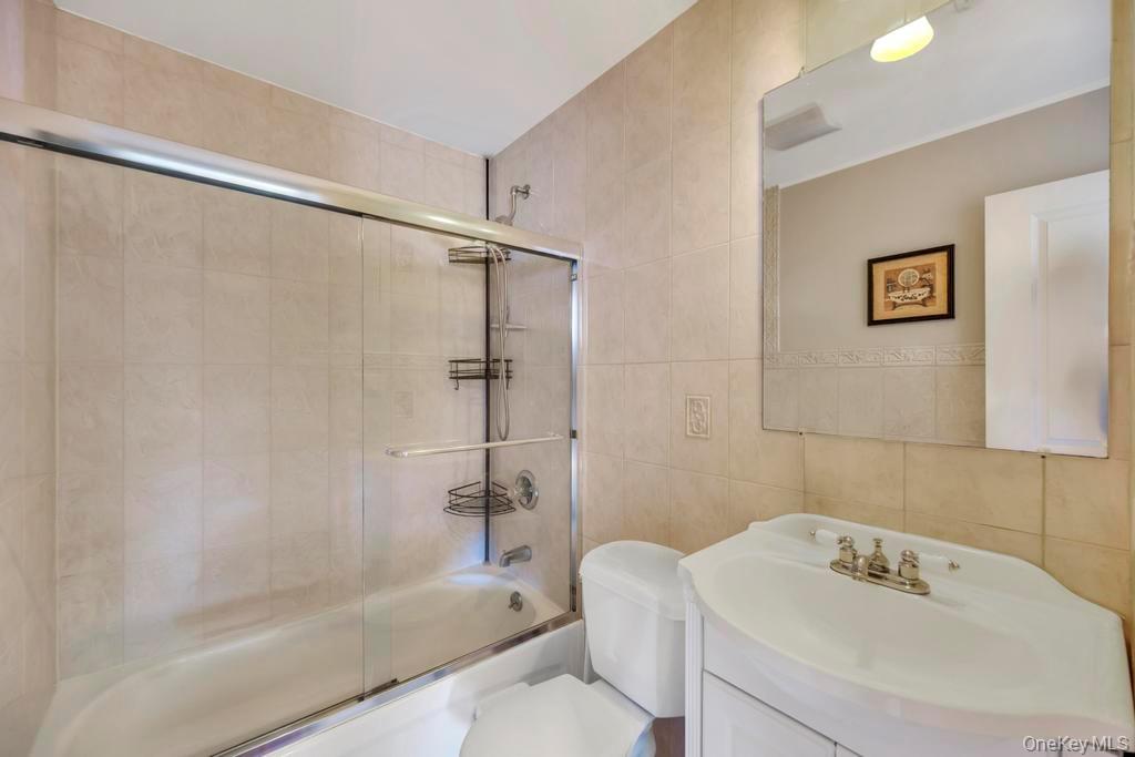 4312 Ava Road Bethpage, NY 11714 - Photo 27 of 32