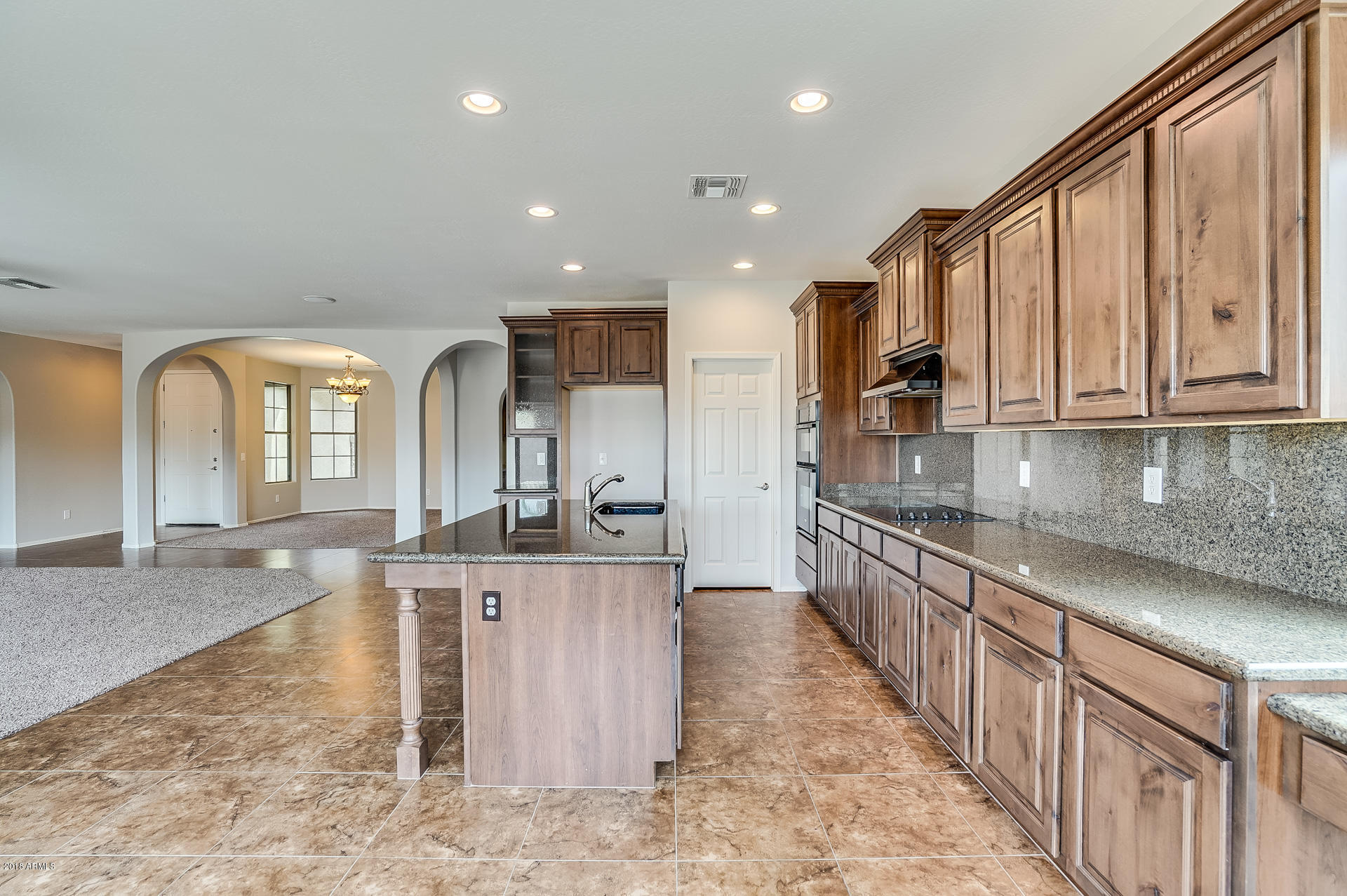 2344 West Corral Road Phoenix, AZ 85041 - Photo 5 of 27 photo_05