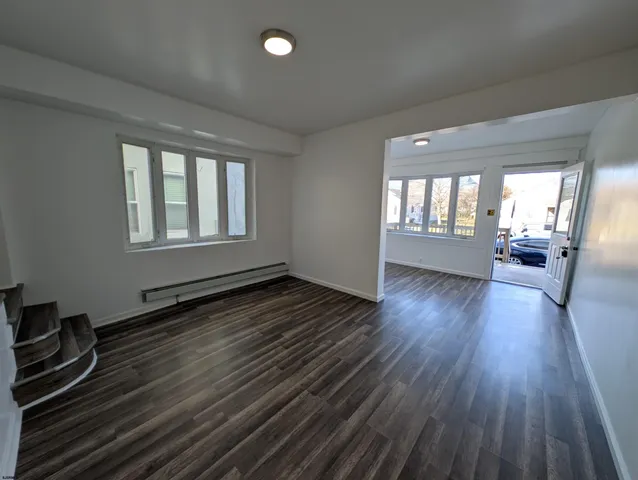$2,725 | 712 Sewell Avenue, Atlantic City, NJ 08401